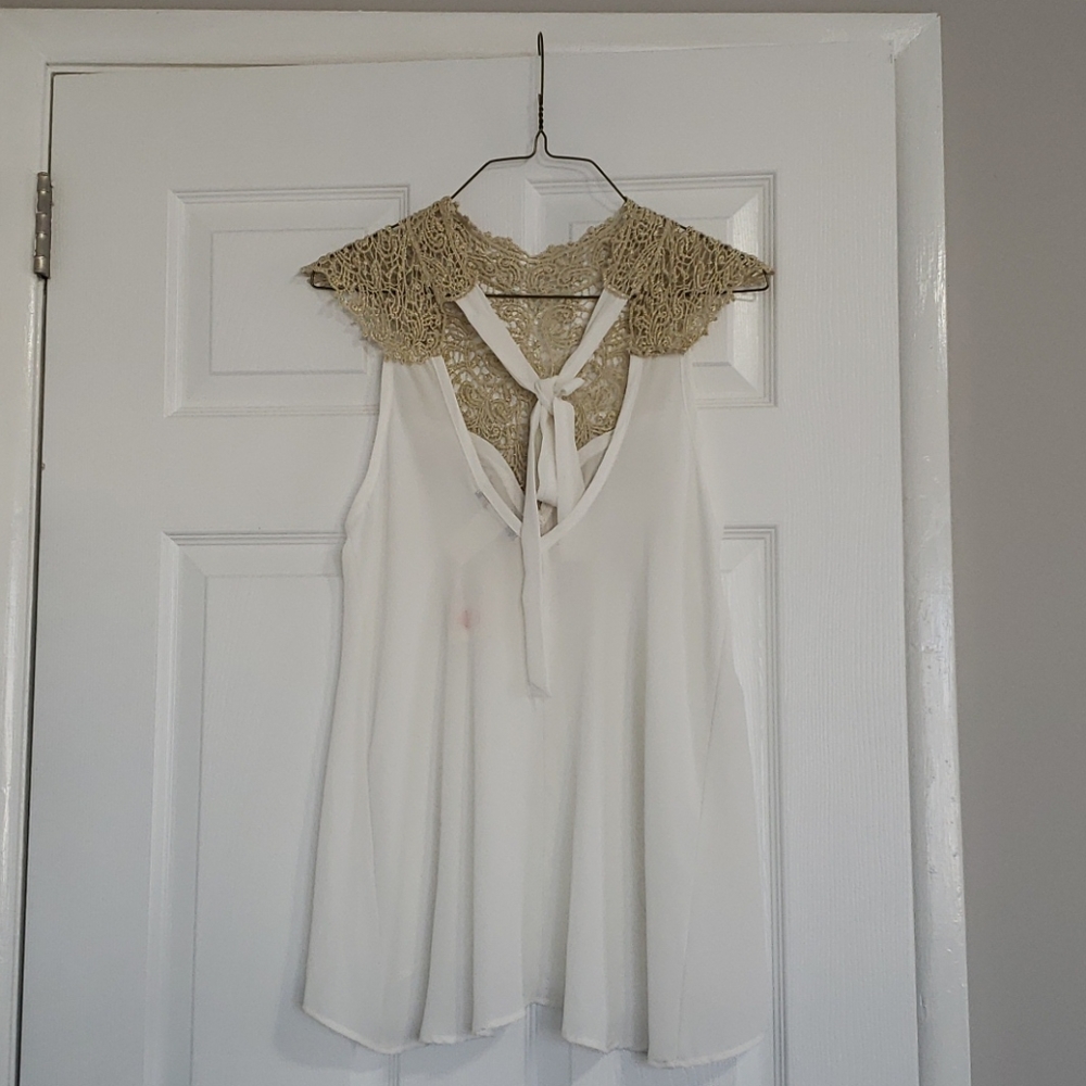 Shirt - Picture 2 of 3